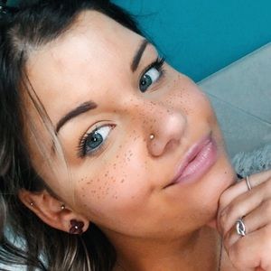 Meet your Posher, Julcia